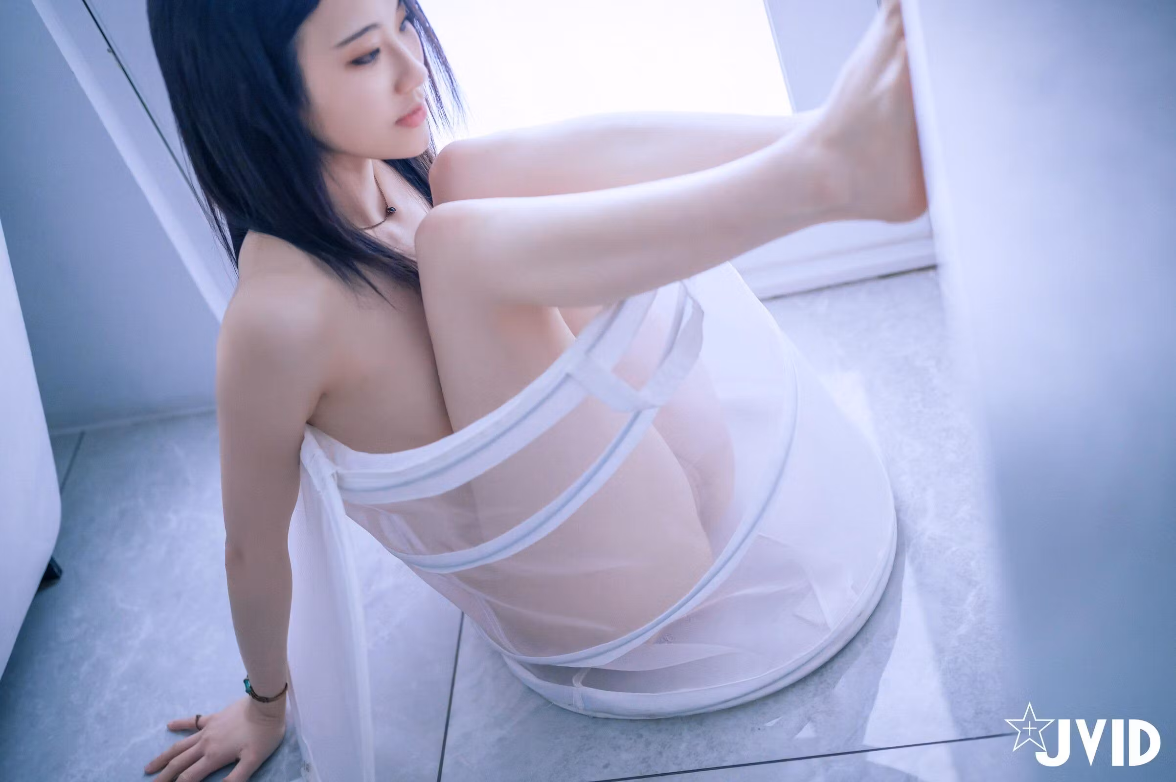 [阿黎] [性感/私房写真] JVID 日租房白色短衫微醺私房 [141P]-软桃社